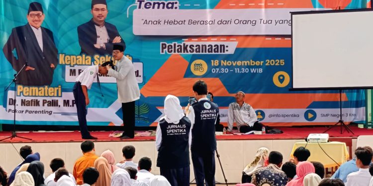 Orang Tua Terlibat, Anak Hebat: Parenting yang Menginspirasi di SMPN 3 Krian