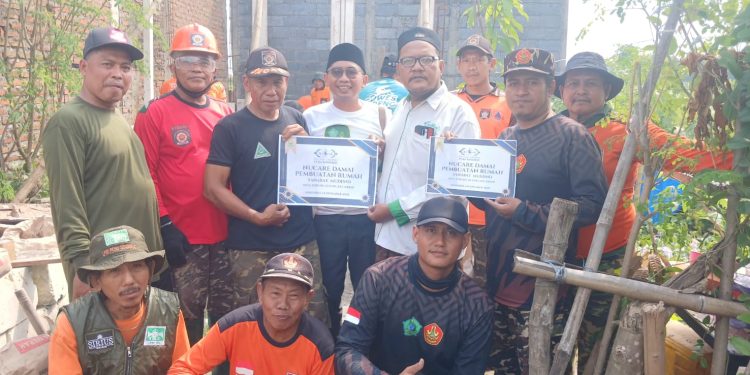 Banser BAGANA Bangun Rumah Sahabat Mudjiono di Krian, Didukung LAZISNU PCNU Sidoarjo